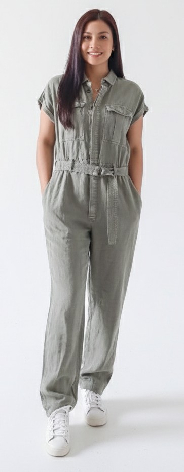 จั้มสูท