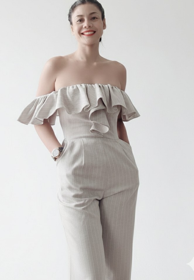 จั้มสูท